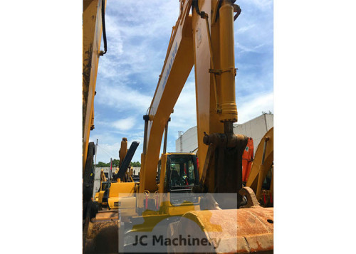 Used Komatsu Excavator PC220-7, Year 2013, 3700H