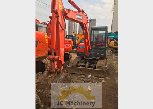 Used Doosan Excavator DH55, Year 2012, 3080H