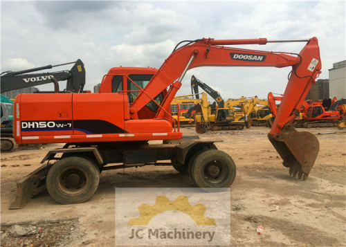 Used Doosan Excavator DH150W-7, Year 2012, 3800H