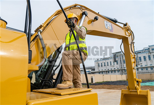 CAT Medium Excavator 320GX