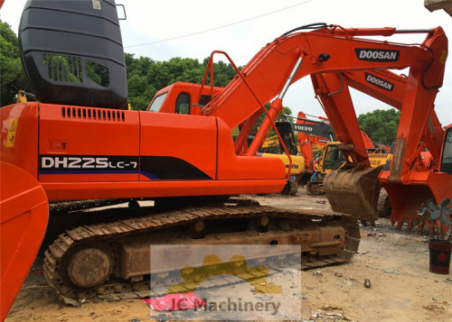 Used Excavator Doosan DH225LC-7, Year 2012, 4150H