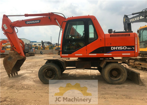 Used Doosan Excavator DH150W-7, Year 2012, 3800H