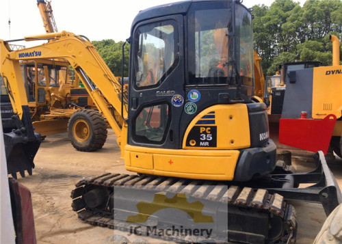Used Komatsu Excavator PC35MR, Year 2012, 2820H